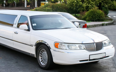 4 Things To Check Before Hiring A Limousine