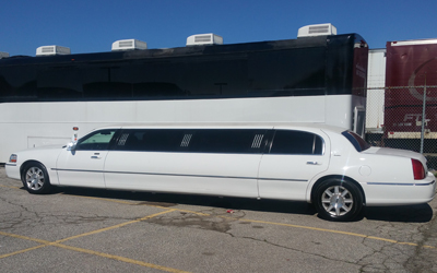 Your Limo Is Waiting: Tips For Selecting the Right Limo
